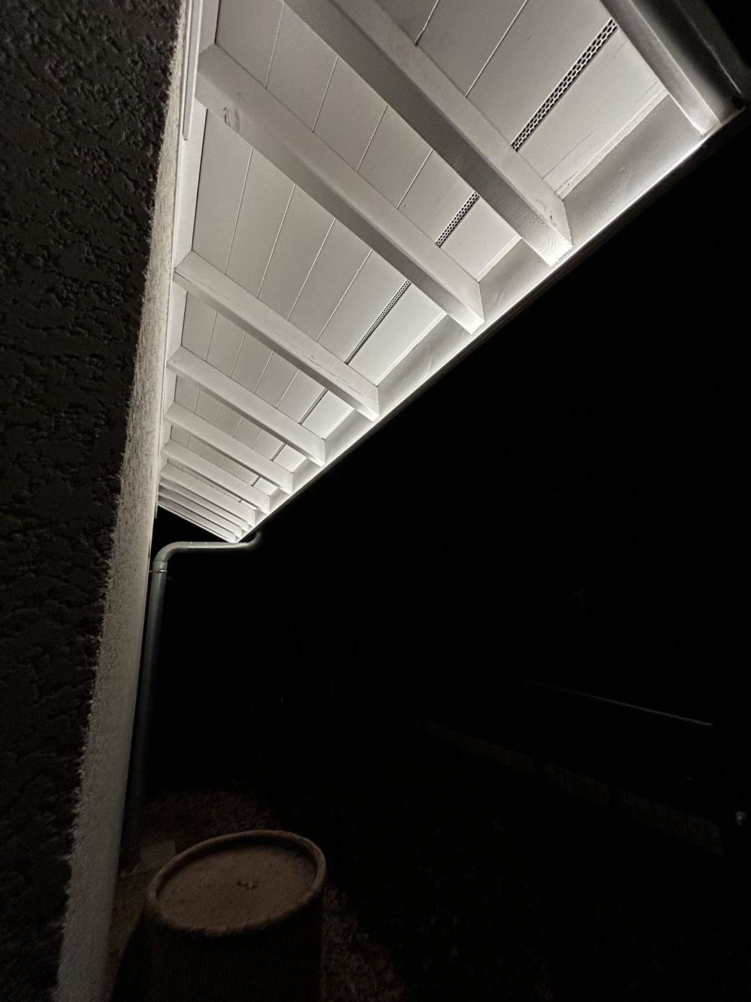 Intégration LED linéaire au plafond, Alpine Lighting